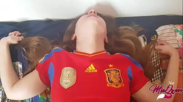 Martina Olifans e o Espanhol que Ajuda a Perder a Virgindade