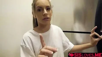 Stepbro E Kimmy Granger Em Cena Morena Magra Pelada Estilo Cachorrinho