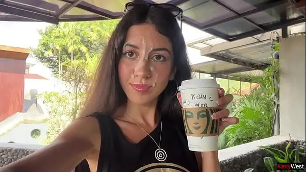 CUMWALK No Starbucks Tati Formento Sex Boquete Banheiro Café Sperm