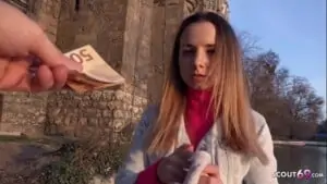 Novinha fode por dinheiro dando sua bucetinha sem camisinha