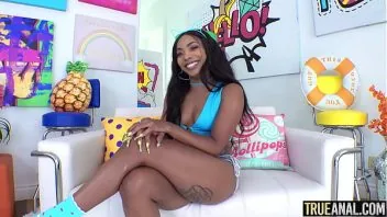 Geisy Arruda fudendo com Kid Bengala e dando seu cu lindo